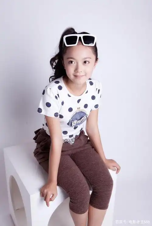 新一任的国民闺女 中国内地女演员 00后小花赵今麦