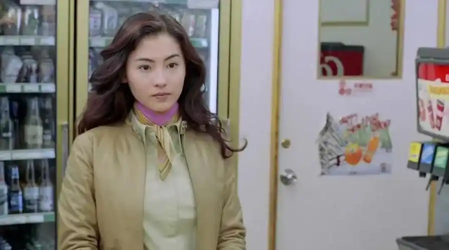 更是让她演技更上一层楼,张柏芝更适合贴头皮的造型