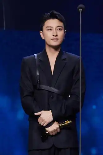 贾乃亮双十二赞助员工植发,去年清空购物车,网友:怎么去应聘?