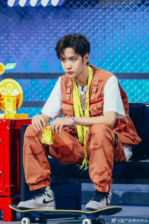 王一博体重只有125斤