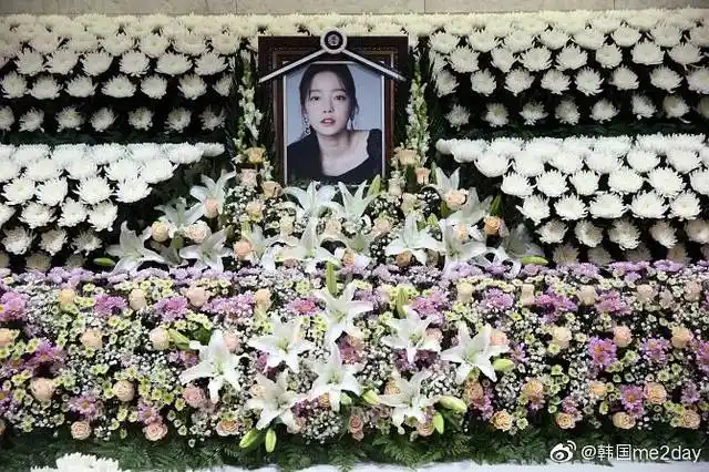 原创致天国的具荷拉:如果有来生,请远离那个让你自杀的崔雪莉