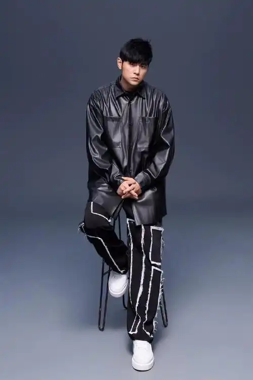 周杰伦晒悉尼演唱会彩排照##周杰伦晒悉尼演唱会现场彩排照