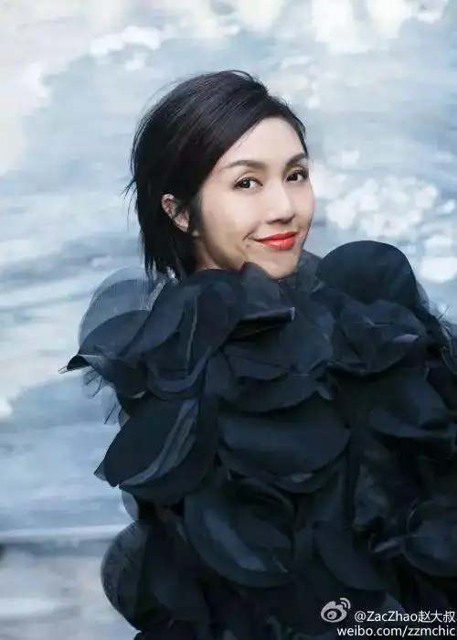 时隔17年,杨千嬅回归tvb!搭档周柏豪拍港版《我的前半生》?