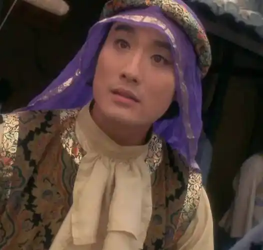 段王爷发现黄药师乃梦寐以寻的真心人,最后假扮三公主引东邪说三声"我