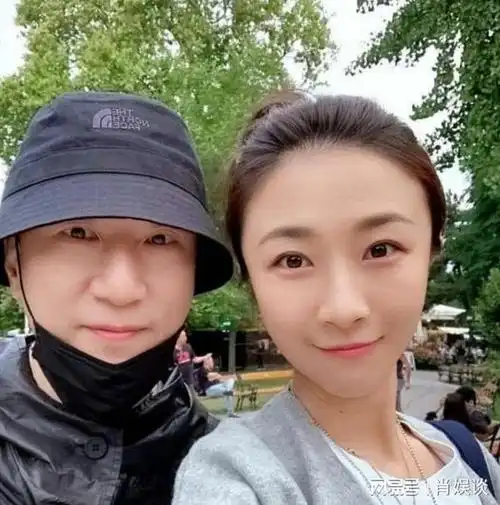 53岁孙红雷带老婆游韩国孙红雷发福不敢认旅游路线被嘲小众