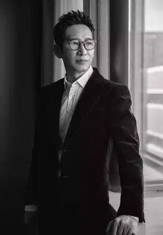 王劲松:当别人垫脚石32年,凭"东叔"一角走红,风光背后有泪水_傅彪_小