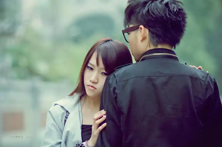 男女朋友之间没有话题聊怎么办情侣之间没有话题聊