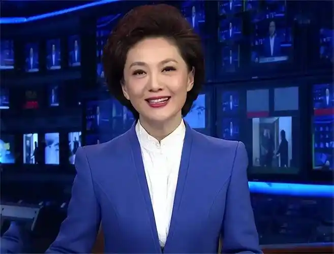 原创央视著名主持人海霞嫁大11岁清华教授结婚20年幸福如初