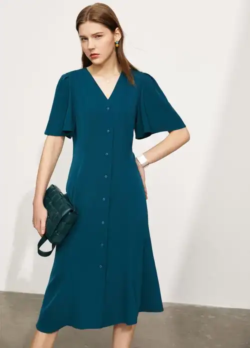 amii极简v领荷叶袖修身显瘦收腰连衣裙2021夏季新款垂感鱼尾裙子森林