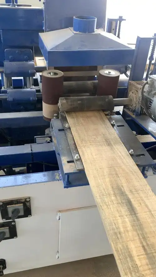 木工机械设备#木工四面砂光机打磨毛料光滑平整一次打磨四个面-度小