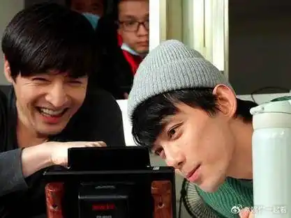 吴磊谈起胡歌:"这次我们像两个男人一样在对话"|吴磊|胡歌|两个男人