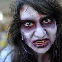 僵尸头像恐怖 恐怖吓人的吸血僵尸头像_微信头像图片大全