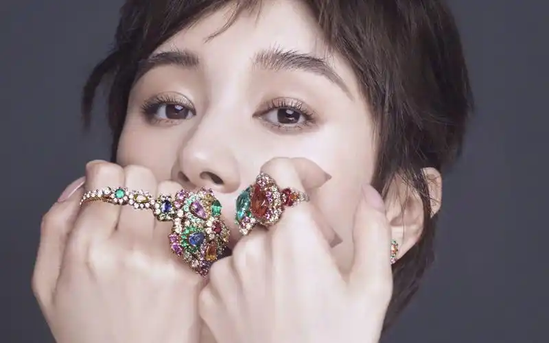 王子文性感迷人写真桌面壁纸高清大图预览1920x1200_大陆明星下载_美