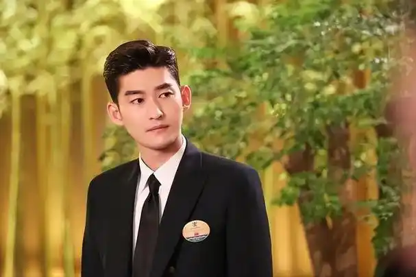 在这部剧中,张翰可以被称为堪称人间"油王".