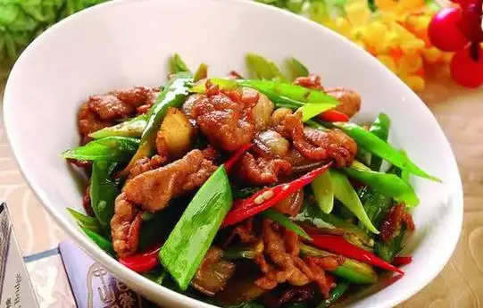 家常菜:农家小炒肉,香煎臭鳜鱼,凉拌青豆,泡椒板筋