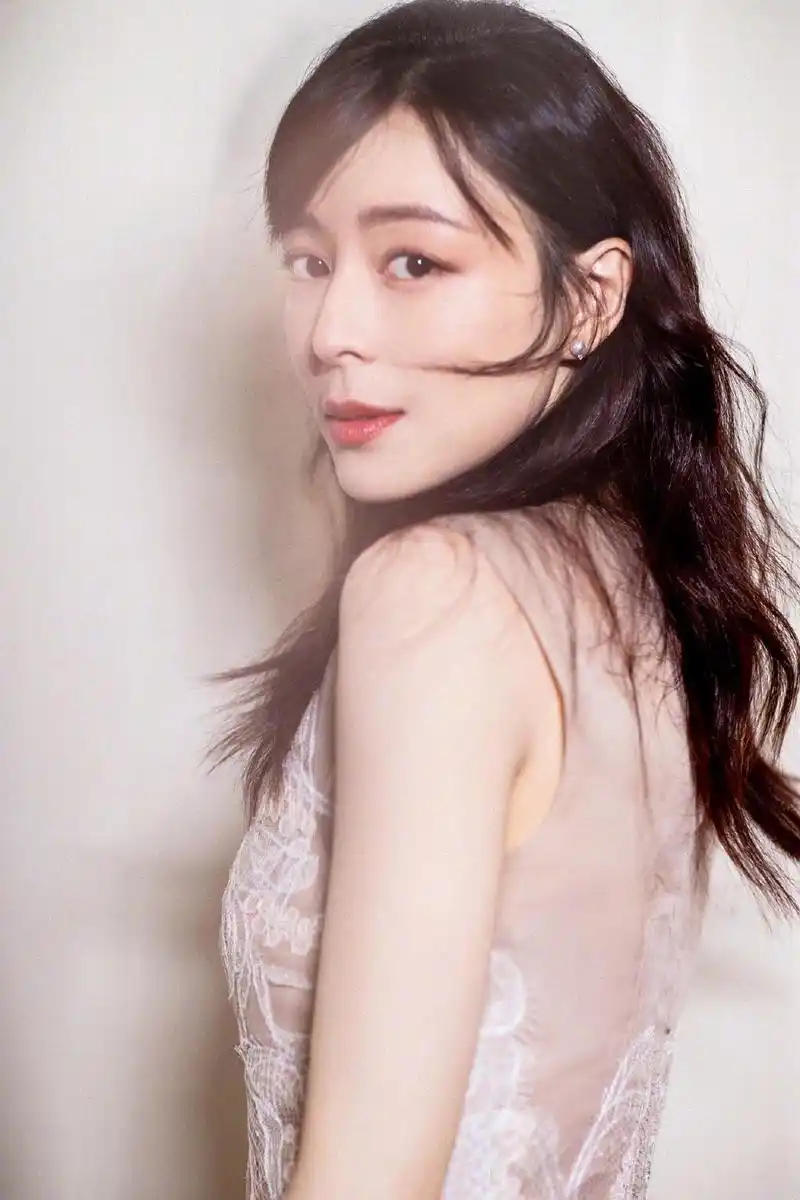 张静初刺绣纱裙性感写真图片88