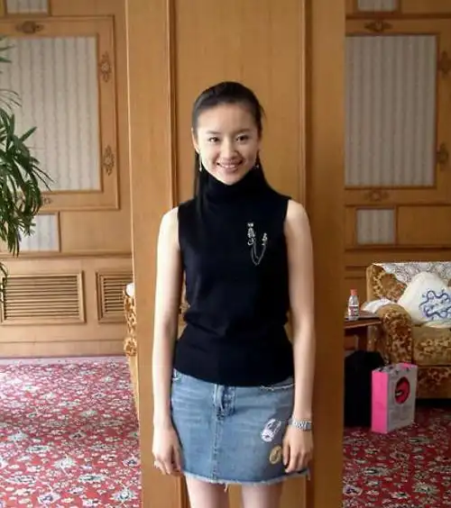 张雨绮9岁时因太漂亮被叫"小狐狸精",学生照曝光后,网友:美