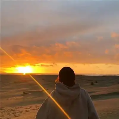 气质与优雅并存超自然女头_女生头像_美头网