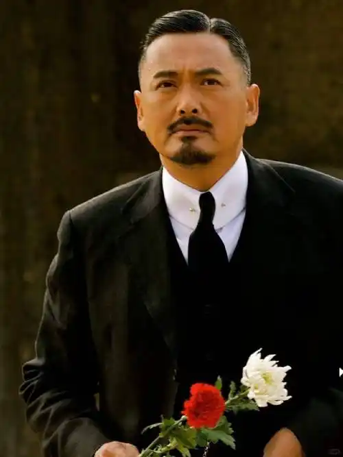 69岁的周润发终于败光了大众好感,原来吴孟达当年说得没错