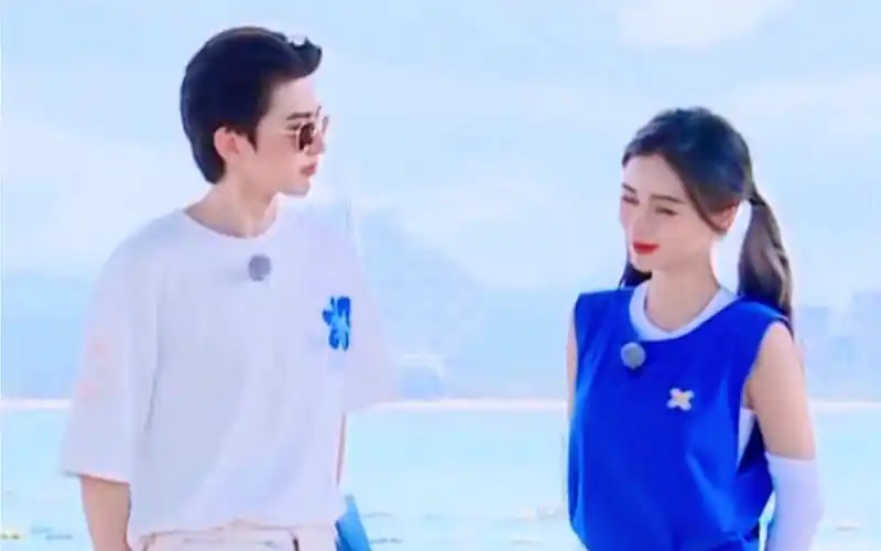 "小姐姐,可不可以给我撩一下" 【蔡徐坤 x angelababy】圈地自萌