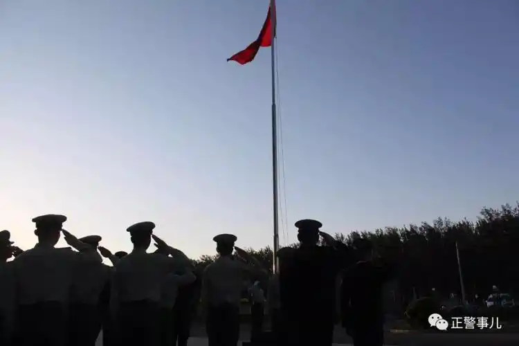 国庆第三天看遍了各大景区的人从众20我们还错过了什么