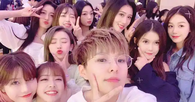 林君怡-黄子韬承认新女友徐艺洋