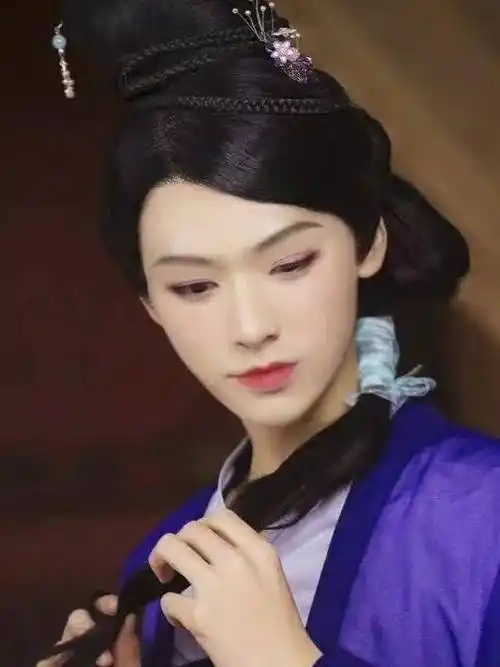 明星男扮女装:任嘉伦许凯毫无违和感,直到看到成毅太惊艳_感觉_漂亮