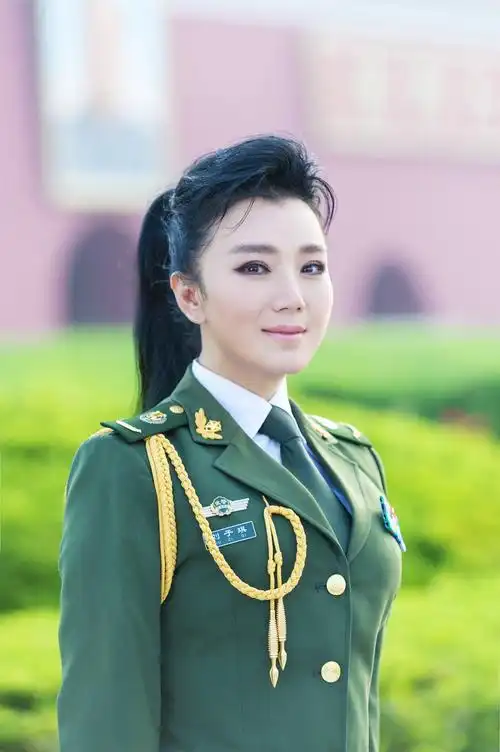 p>刘子琪,中共党员,著名军旅歌唱家, a target="_blank" href="/item