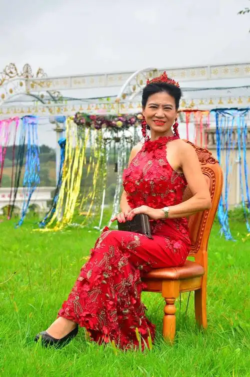 向日葵的美篇萝北老年大学模特班