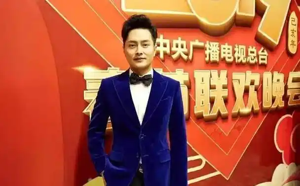 草根歌手云飞,多年前抛弃家庭,现如今得到了应有的报应!