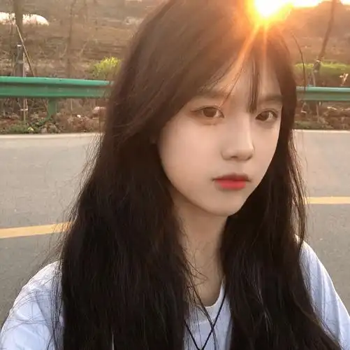 背影女头 | 夕阳下氛围感女生头像_漂亮_网络综合_微信