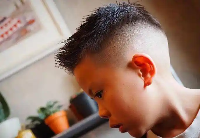 今年夏天最火的男孩发型就在这里,非常时尚,时尚,赶紧收藏吧_孩子