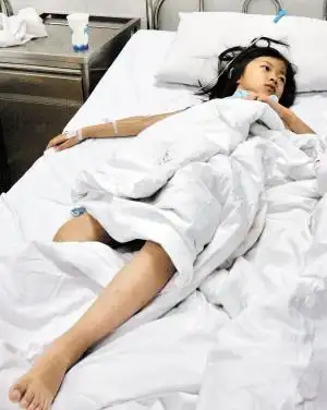 富豪一家四口离奇昏迷图