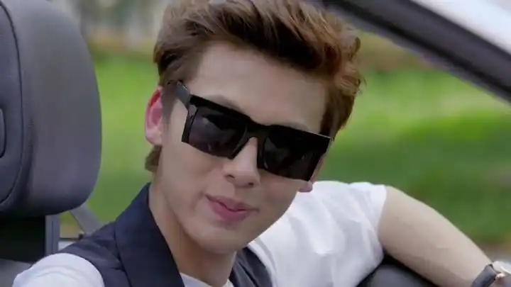 《你好外星人》纪子墨帅气上线,帅到无法呼吸