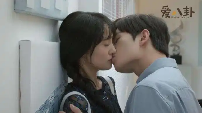 杨洋和郑爽的关系好吗杨洋为什么拒绝再与郑爽合作