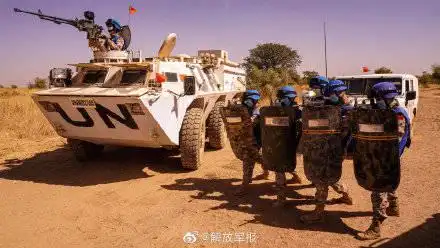 走起!带你看中国蓝盔真实演练画面