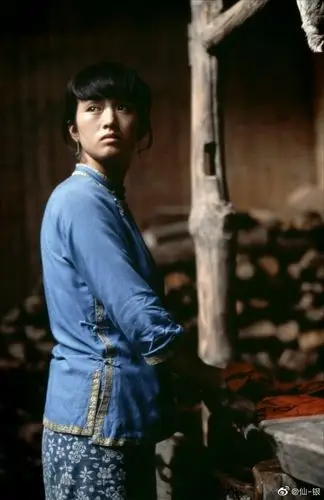 巩俐在《菊豆》里的高清剧照 zt