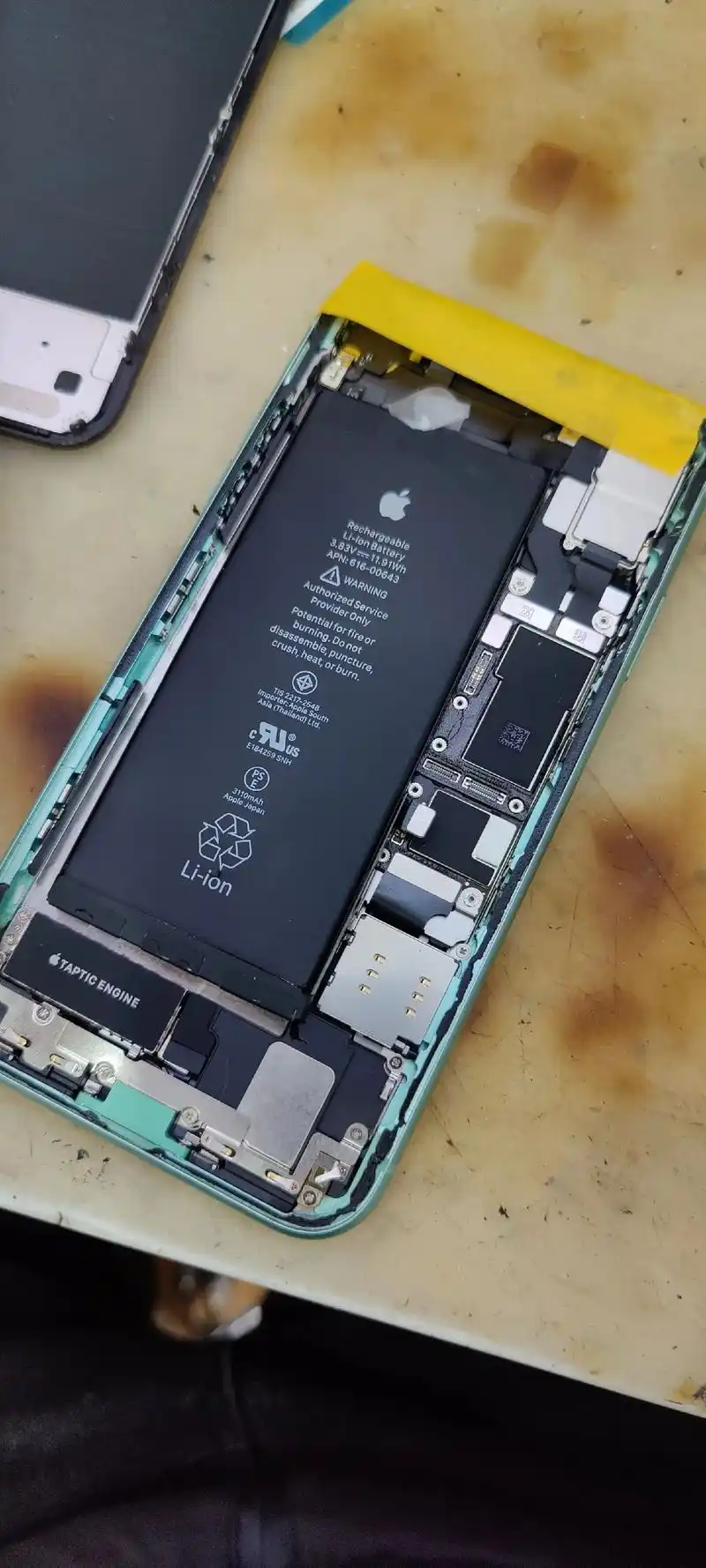 苹果11电心移植!更换手机电池.电池效率百分百.#精品二手手 - 抖音