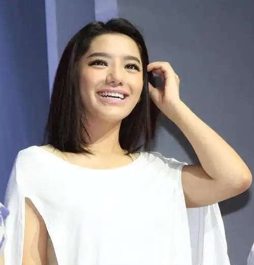 却因整容失败像"怪物",全身只剩眼珠是自己的|江映蓉|郁可唯|娱乐圈