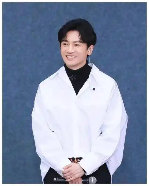 不老男神苏有朋,有颜值,有演技,做个单身贵族挺好!