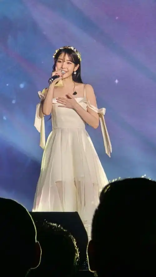 iu李知恩世界巡回演唱会##iu演唱会