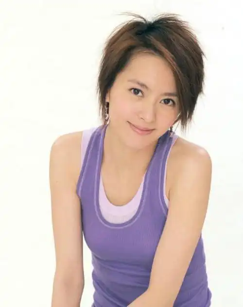 梁咏琪代言费_梁咏琪出场费_梁咏琪个人资料_上海珍娱传媒