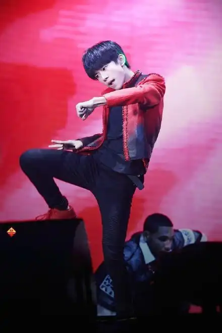 王源舞蹈视频大全视频【相关词_王源舞蹈视频生日】