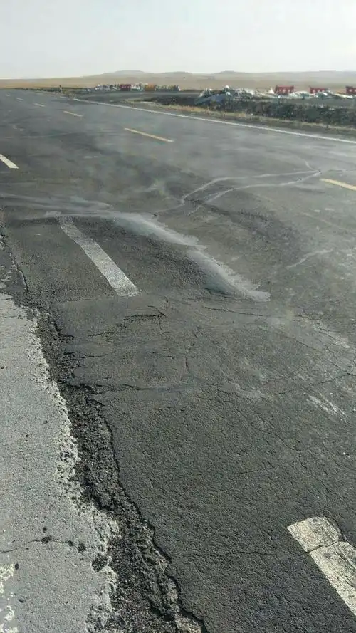 s101线k516 800路段,主要病害:重度拥包,沉陷,重度车辙,面层推移.