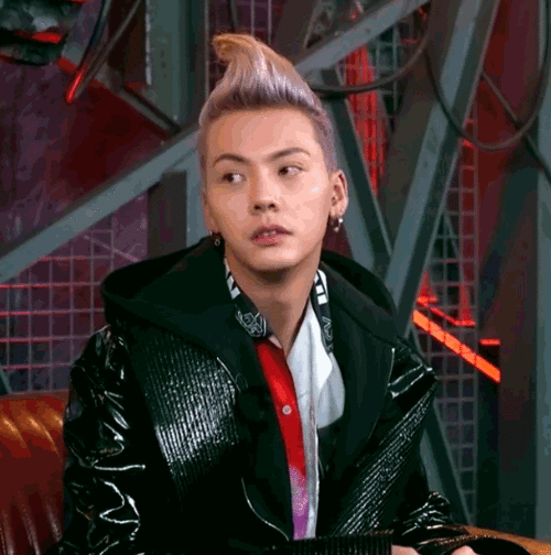 贝克汉姆谢霆锋的飞机头,不是男生的专利,有被梁咏琪范冰冰帅到