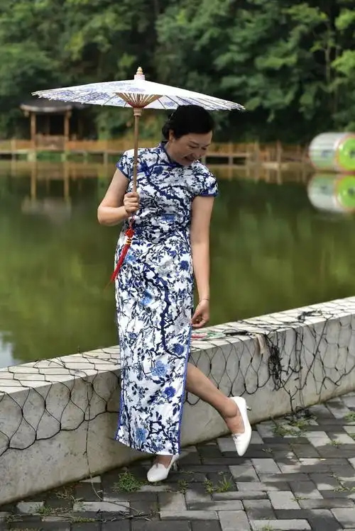 荷塘丽人行(旗袍秀)