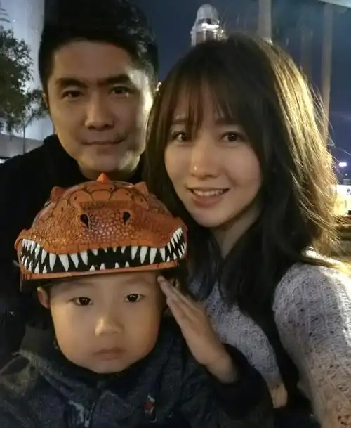 妈妈是演员,爸爸是亿万富豪,今5岁儿子长相,令人目瞪口呆|潘阳|潘长江