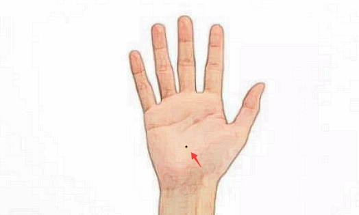 男人脸上五处桃花痣,事业难行,婚姻不顺,出轨几率高!