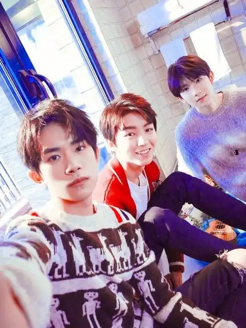 tfboys  #壁纸  #手机壁纸  最好的三小只
