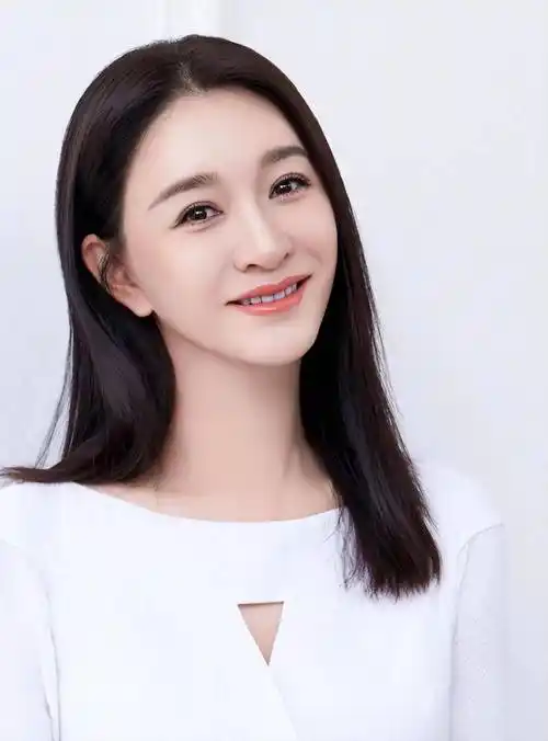 如今,她和徐佳宁的婚姻依然保持着年轻爱情一般的纯真和甜蜜.